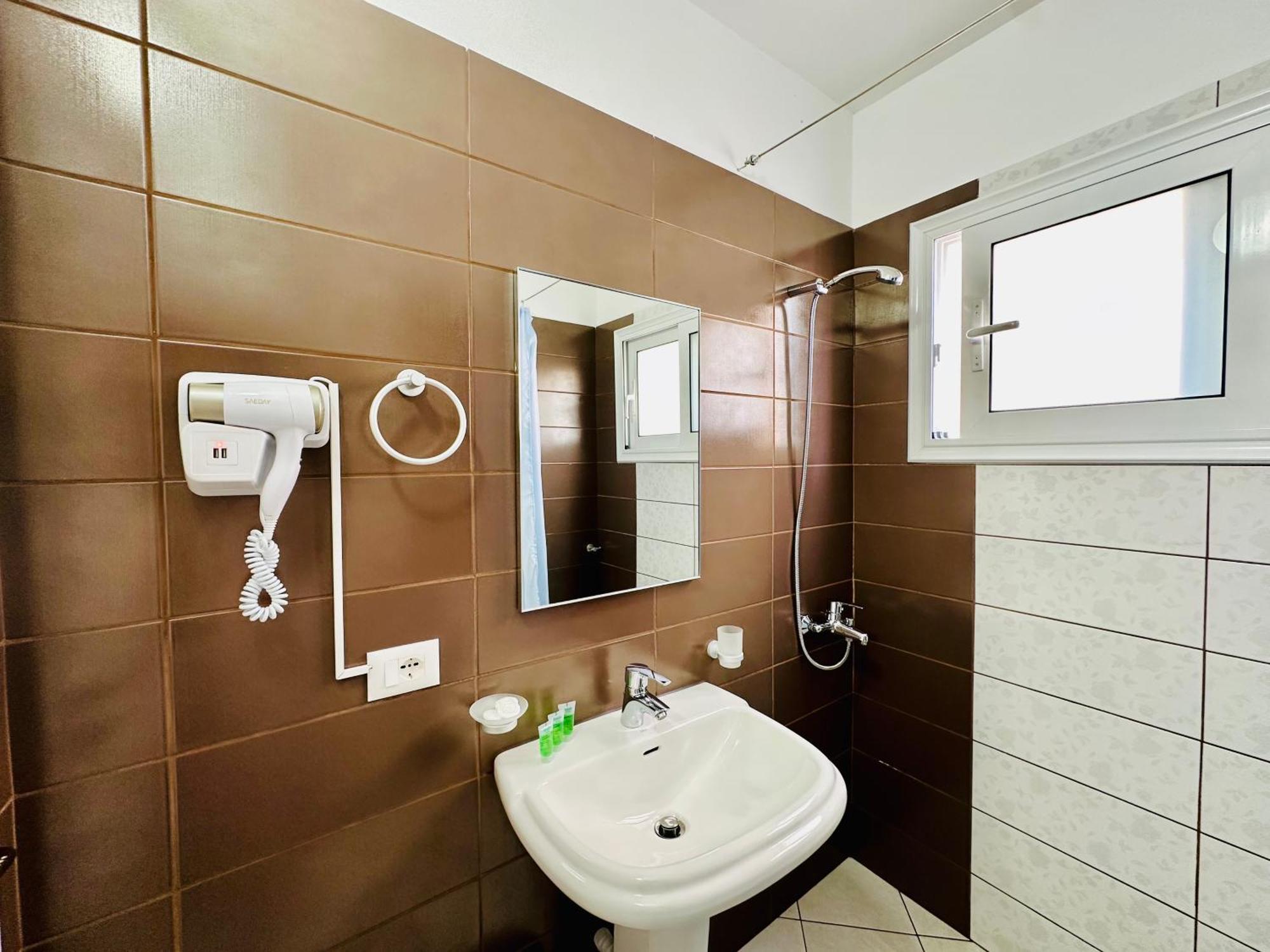 Jico Travel - Villa Colombo Vlorë Pokoj fotografie