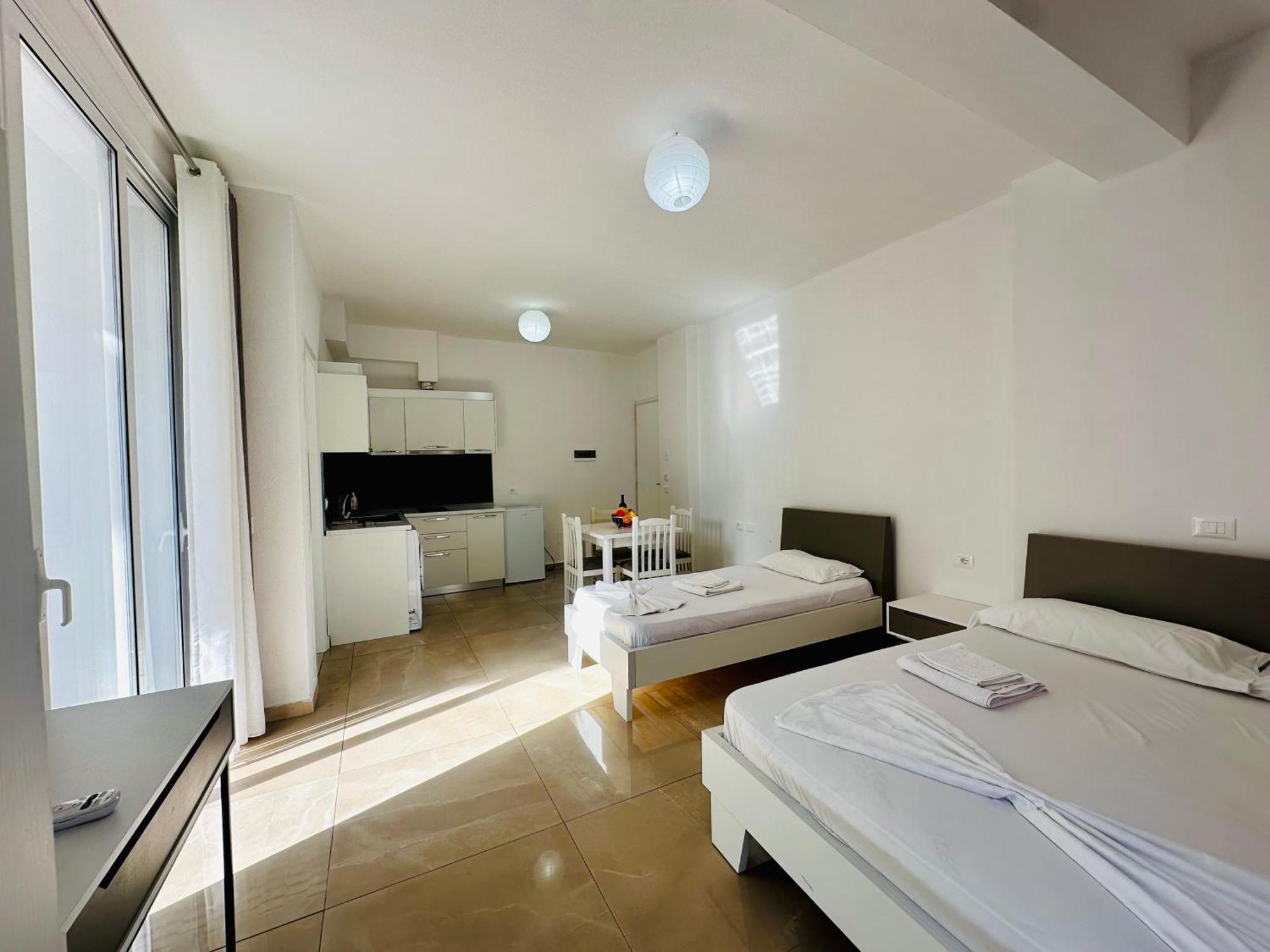 Jico Travel - Villa Colombo Vlorë Pokoj fotografie