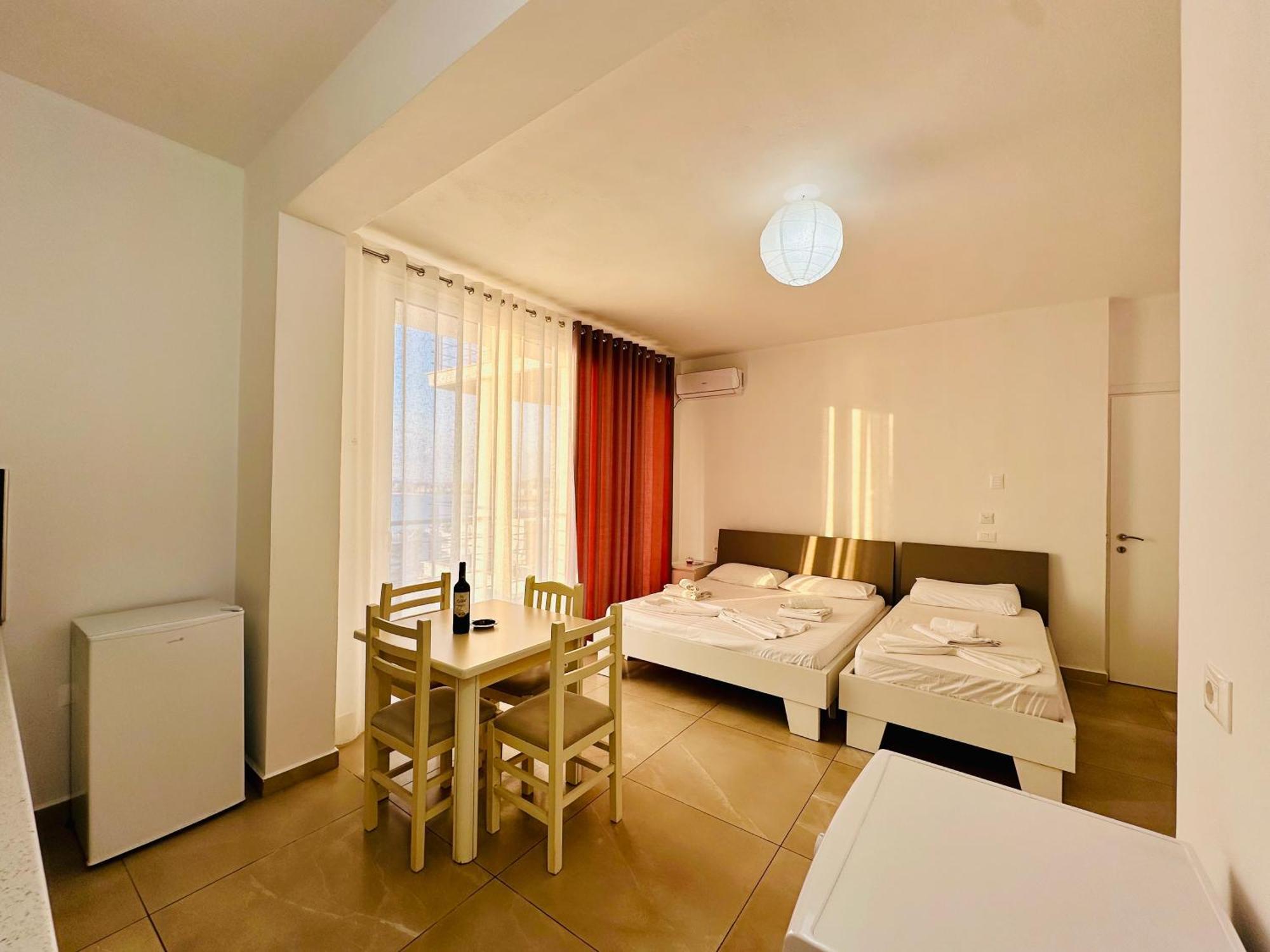 Jico Travel - Villa Colombo Vlorë Pokoj fotografie